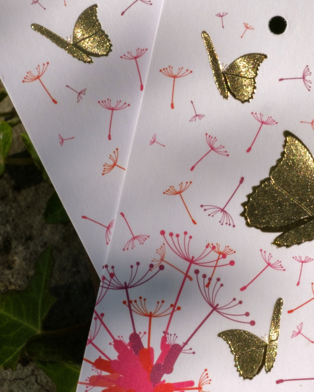 Marque-pages olfactifs IDscént ornés de papillons en dorure dorée texturée