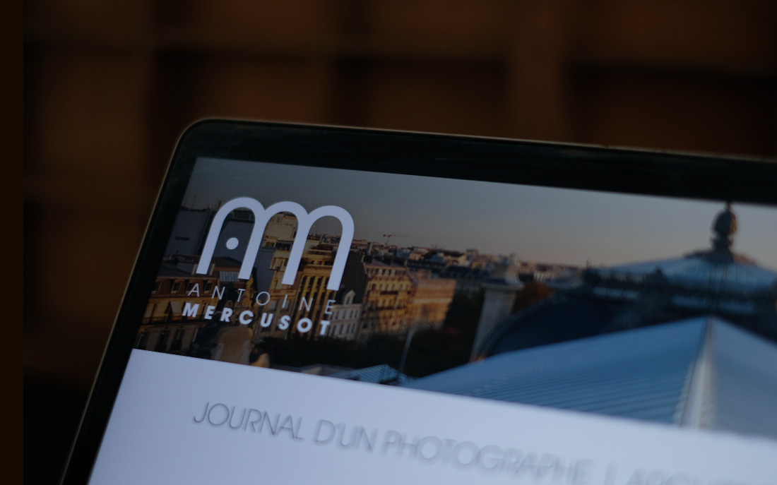 Détail à l’écran de la newsletter du photographe Antoine Mercusot